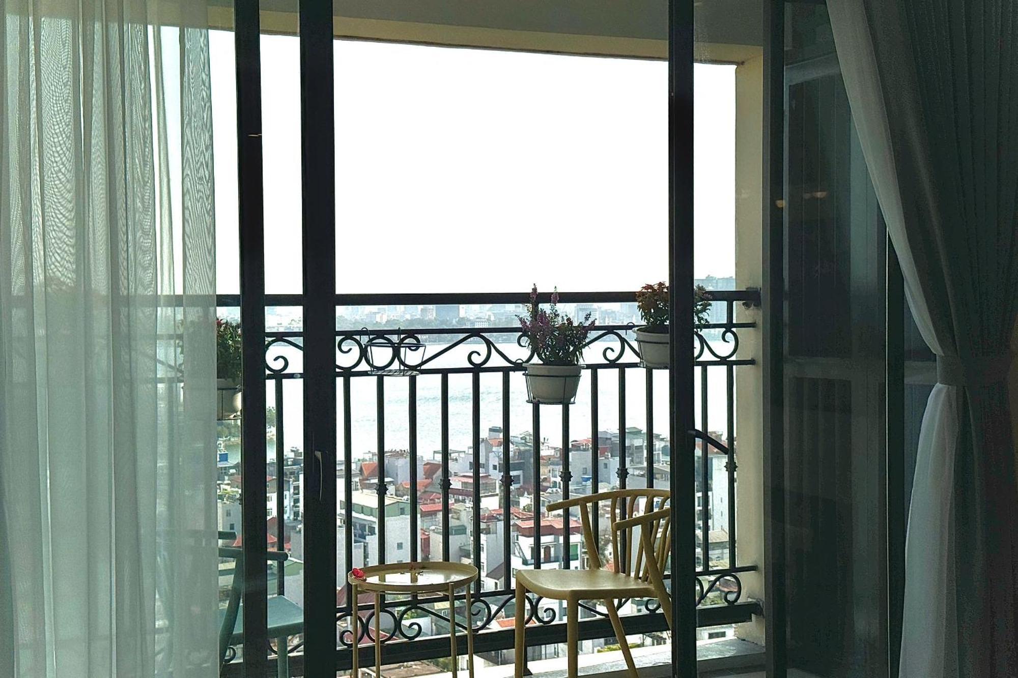 D'Leroi Soleil - Westlake Suite & Apartment Hanoi Exterior photo